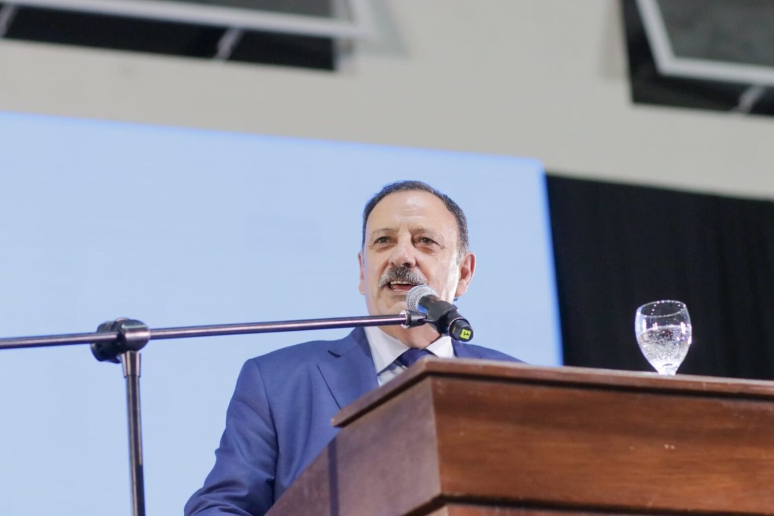 Quintela deslizó que podrían implementar nuevamente Los Chachos ante la crisis