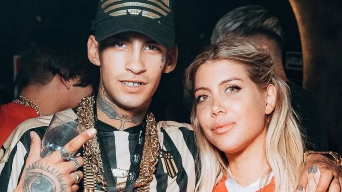 Wanda Nara le envió un romántico mensaje a L-Gante: “Te extraño”