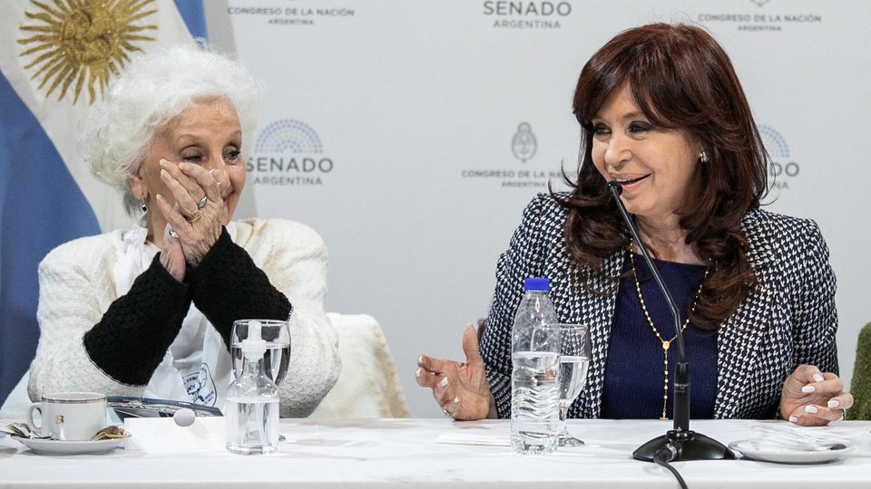 Cristina Kirchner celebró la recuperación de la nieta 139