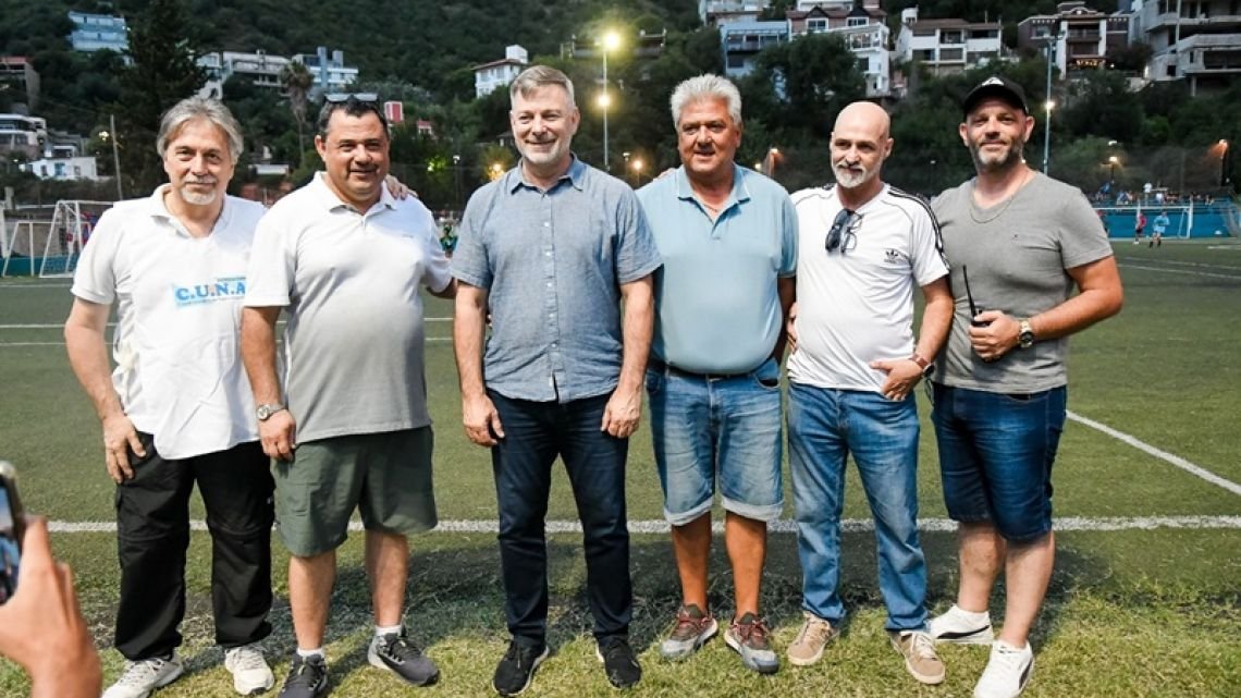 El padre del Cuti Romero convocó a artistas, deportistas y políticos en el partido solidario de Carlos Paz