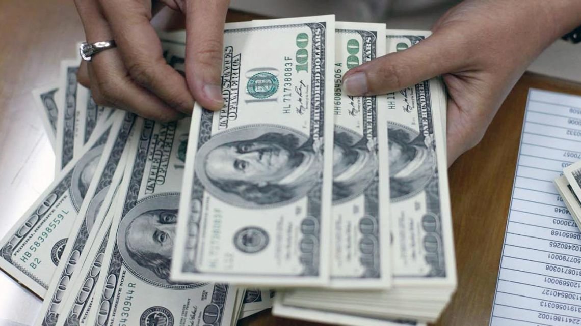 Dólar hoy y dólar blue hoy, EN VIVO: el minuto a minuto de la cotización de este miércoles 12 de marzo 2025