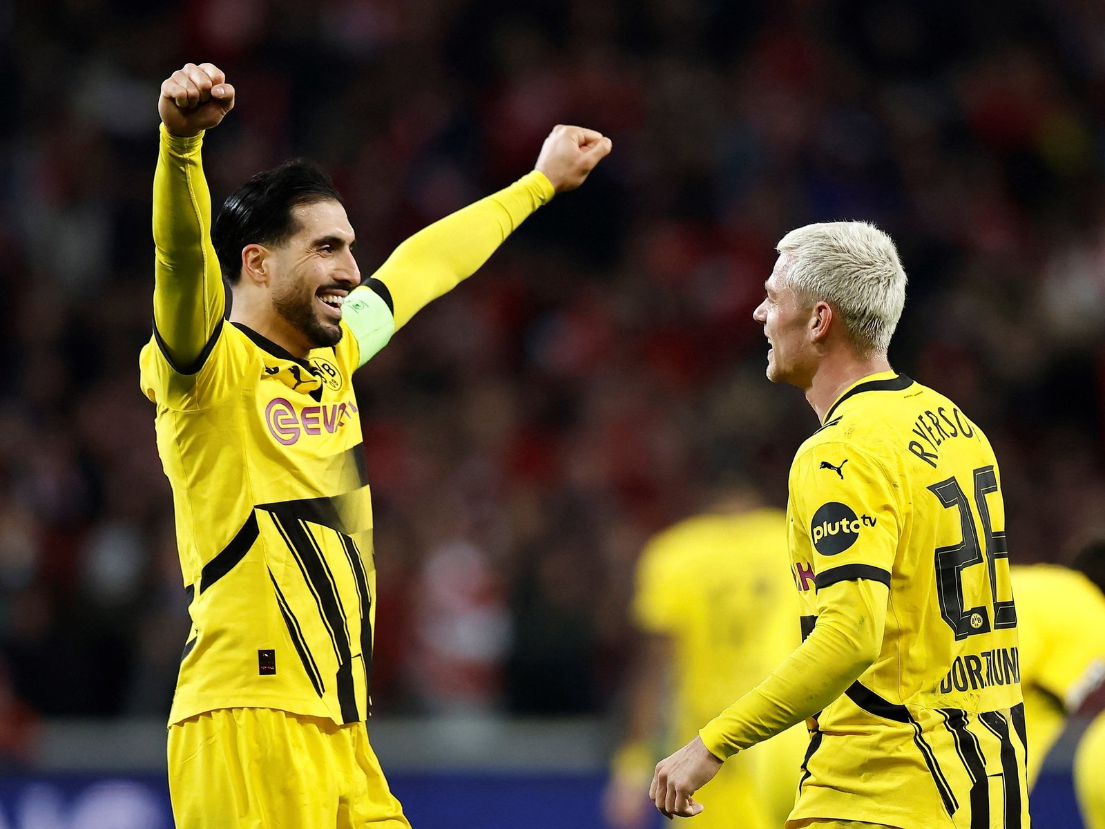 El "muro amarillo" se hizo gigante en Lille y el Borussia Dortmund jugará con Barcelona en los cuartos de final de la Champions League