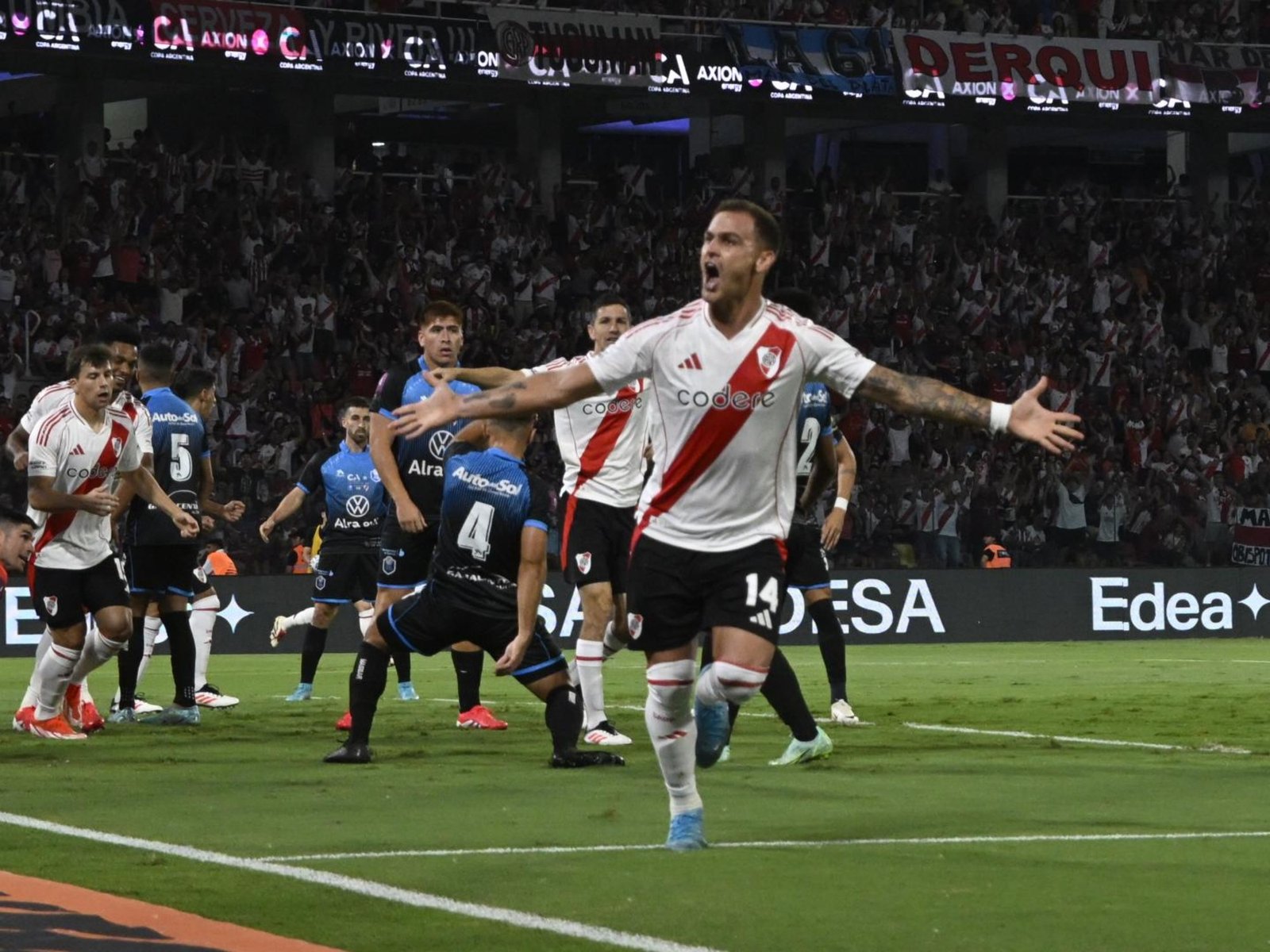 El récord negativo en los primeros tiempos que quebró River con los goles de González Pirez y Mastantuono por la Copa Argentina