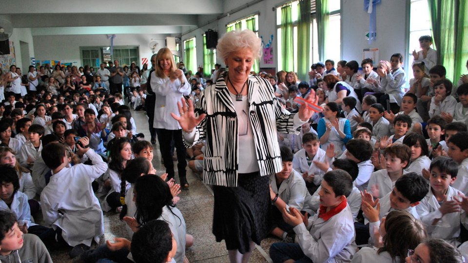 Un Día de la Memoria sin acto en la escuela | En distintos colegios de la Ciudad intentaron suspender la conmemoración del 24 de marzo