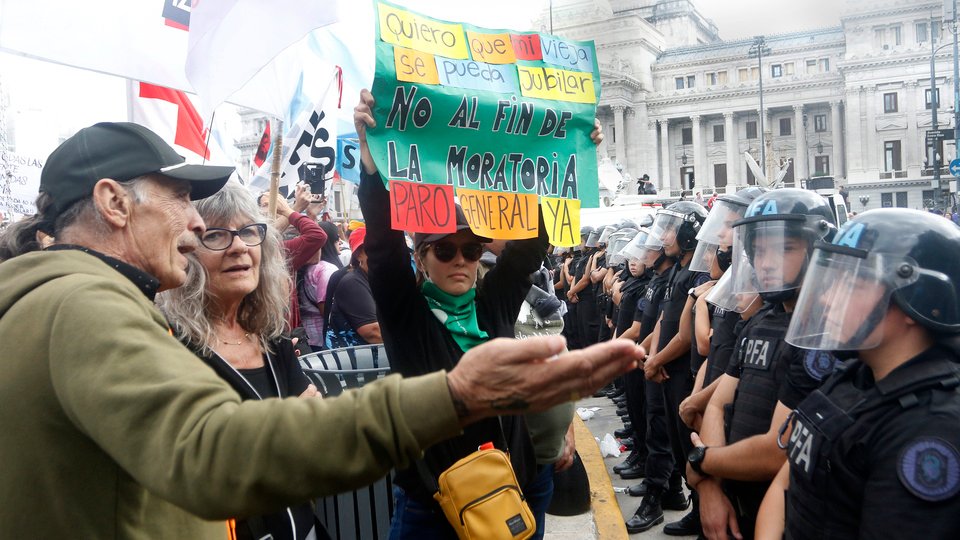 Volver al Congreso para no dejarse amedrentar | Gremios y organizaciones sociales apoyarán a los jubilados este miércoles