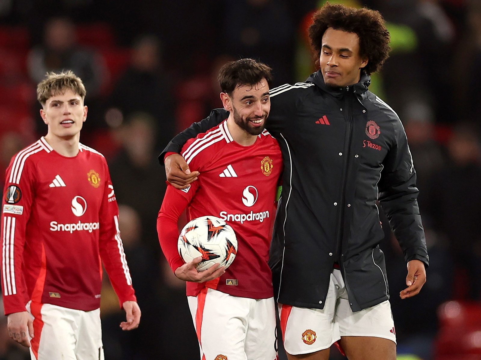 asistencia de Garnacho para Manchester United, bandera a Tagliafico en los festejos de Lyon y eliminación para Mourinho en Escocia