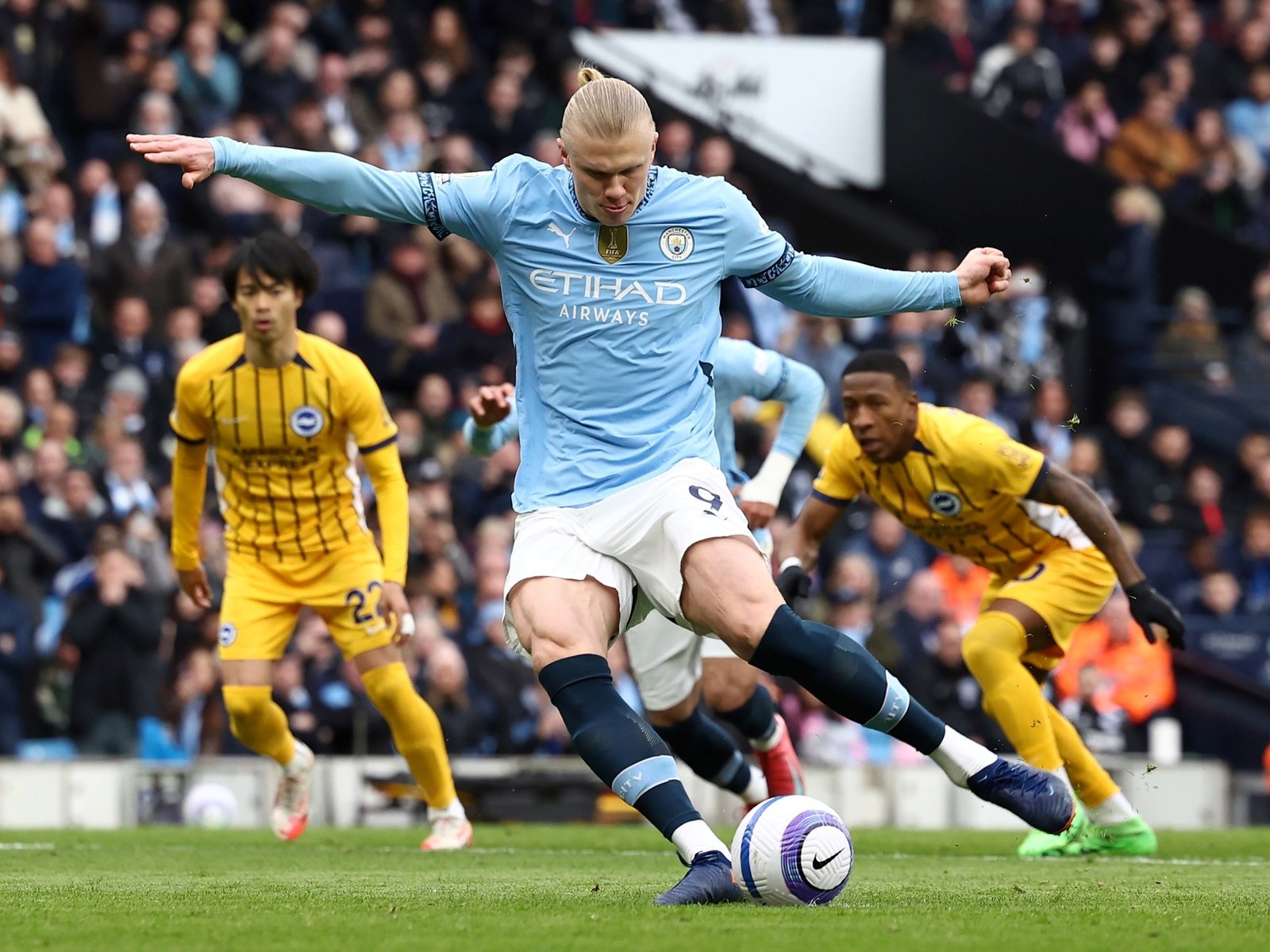 empató con Brighton & Hove Albion y se complica en la tabla de la Premier League