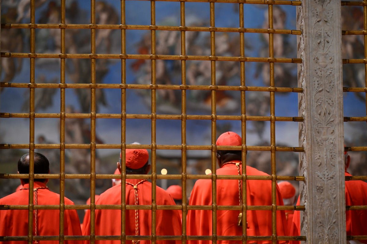 Arranca el cónclave: “133 hombres eligen a otro varón como cabeza de una Iglesia formada fundamentalmente por mujeres”