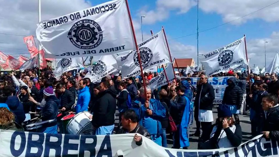 El Gobierno impuso su techo paritario con la UOCRA | Los aumentos rondarán el 1 por ciento mensual