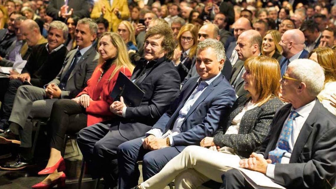 Aunque Milei desembarcó en La Plata, la interna libertaria sigue al desnudo