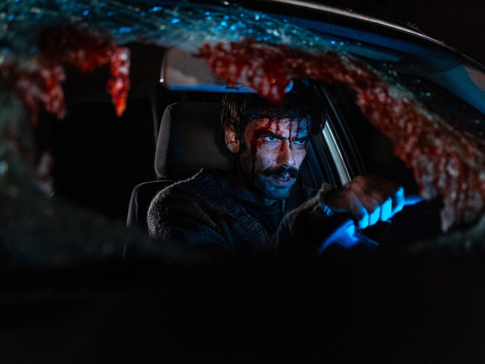 Cómo es Cuando acecha la maldad, que llegó a Netflix: de terror, brutal e incómoda