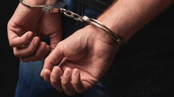 Fue condenado por abuso tras confesar su responsabilidad: el juez ordenó su detención inmediata