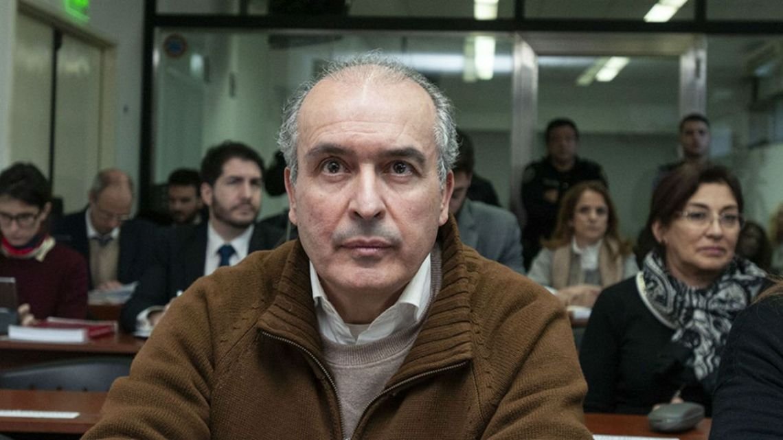 José López quiere llevar sus bolsos a casa: pidió al TO2 que también le otorguen la prisión domiciliaria