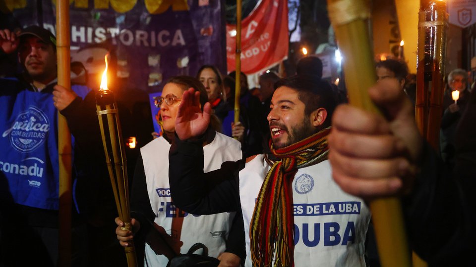 Las universidades prenden la llama de la lucha | Hubo acciones en todo el país para pedir por la Ley de Financiamiento
