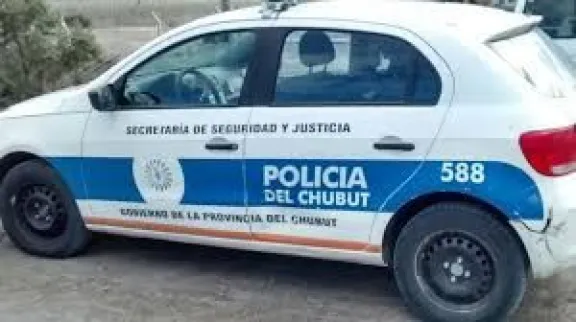 Motociclista lesionado en violento choque en el centro de Trelew