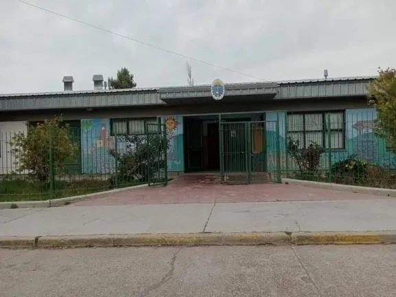 Se agrava la situación de docente imputada por abuso en Trelew: tercera víctima se suma al caso