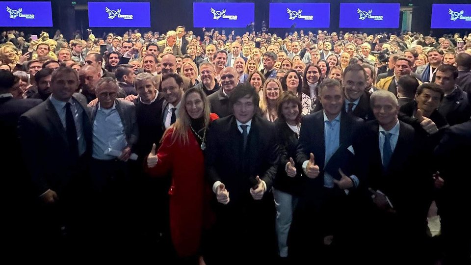 Temporada alta de internas frente a los rumores de un posible cambio de gabinete