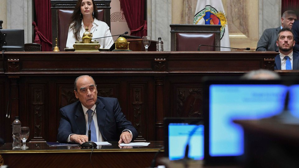 Tras su huída, Francos debe volver al Senado | Fue citado para el miércoles 2 de julio, pero aún no confirmó su presencia
