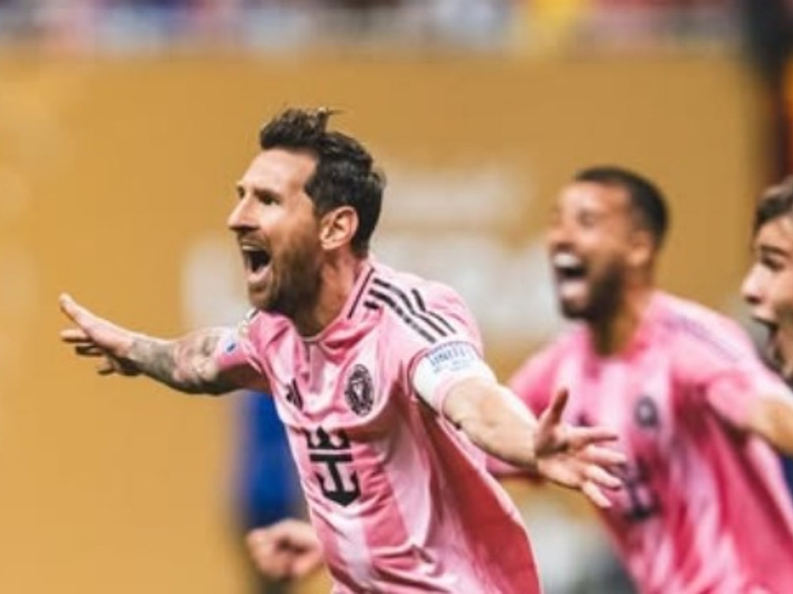 del emotivo mensaje del Barcelona al pícaro posteo del PSG