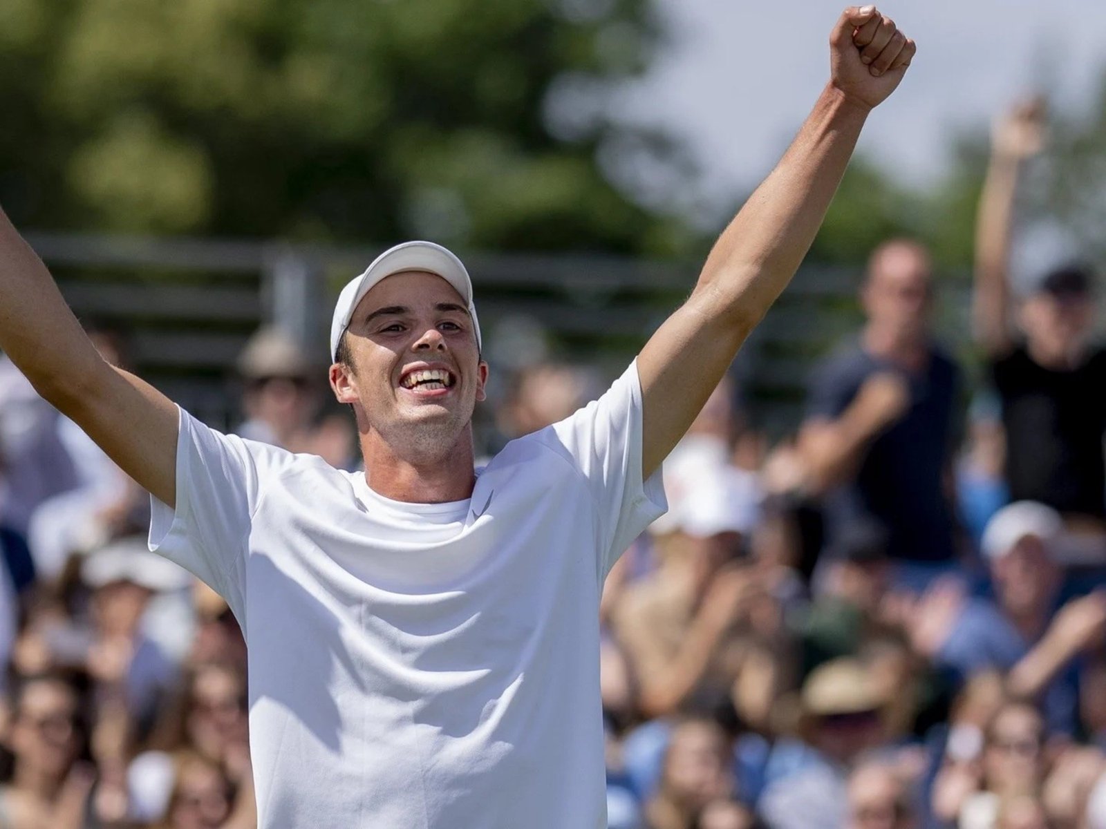 es el 719 del mundo, jugará Wimbledon y ya ganó más plata que toda su vida pero apenas podrá usar una pequeña parte