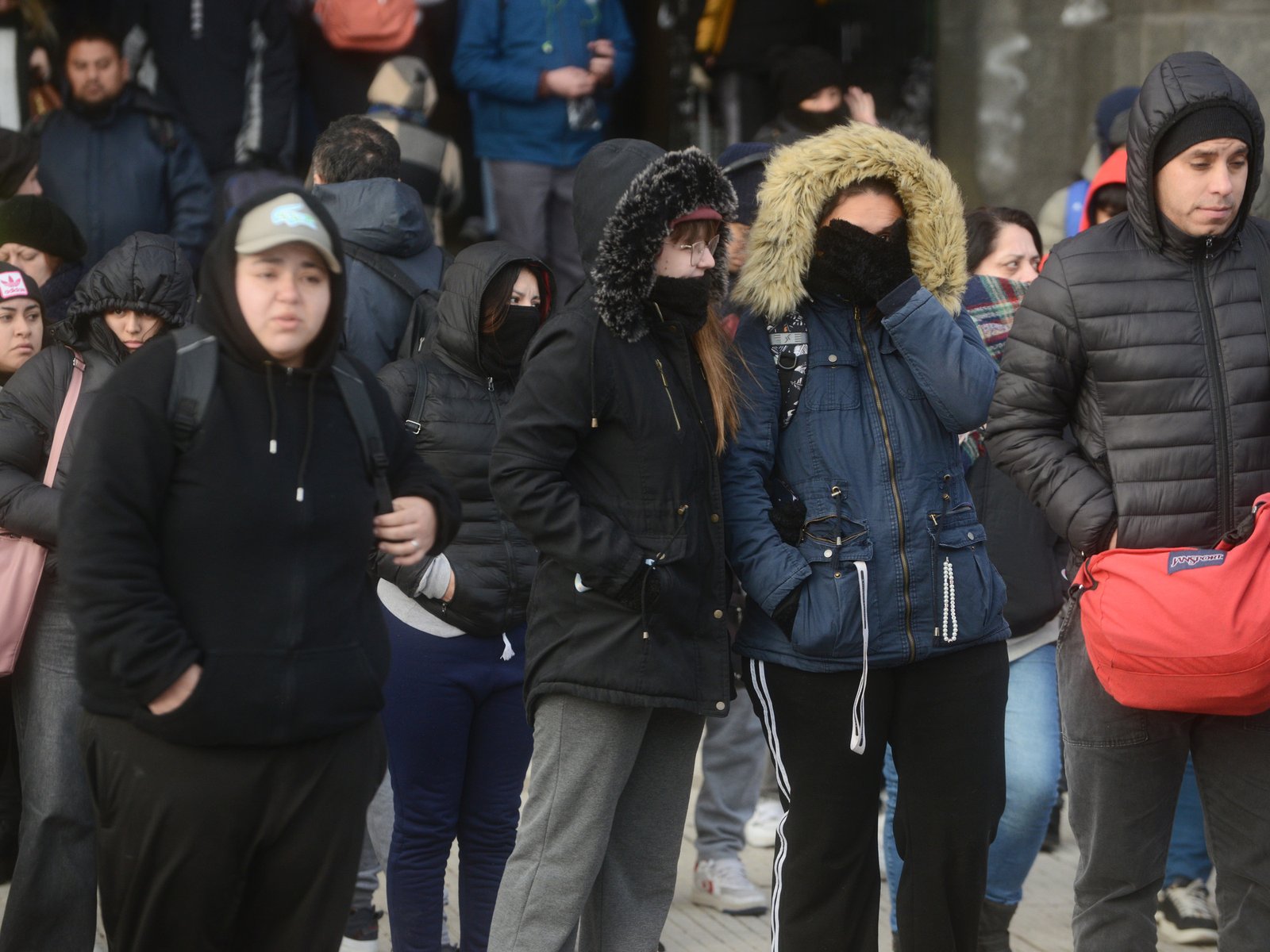 la ola polar dejó mínimas de -17,2 grados, volvió a nevar en Miramar y se viene un martes de frío extremo en la Ciudad