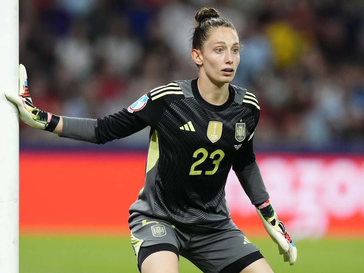 Adriana Nanclares, la portera por sorpresa de España en la Euro: “Con 13 o 14 años hacía cosas muy bestias” | Eurocopa Femenina Suiza 2025