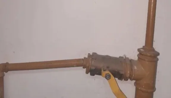 Alarma por olor a gas y sospechas de intrusión en una escuela