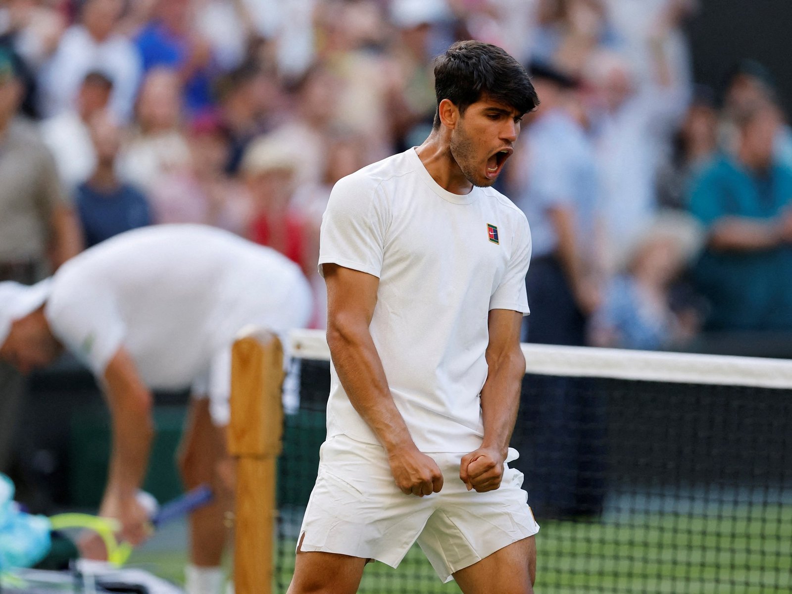 Alcaraz sigue con su marcha triunfal para ir a la caza de su tercer Wimbledon consecutivo y meterse en el club de Borg, Federer, Sampras y Djokovic