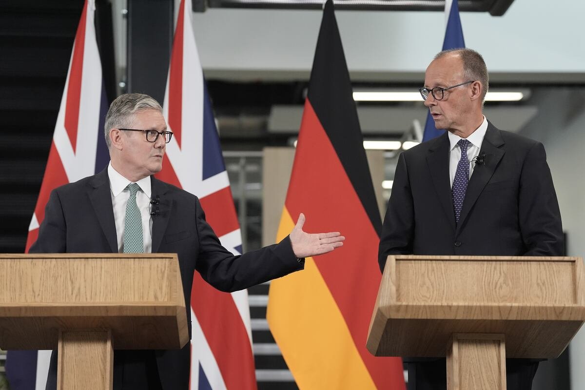 Alemania y el Reino Unido sellan una alianza de defensa mutua ante la incertidumbre que generan Trump y Putin | Internacional