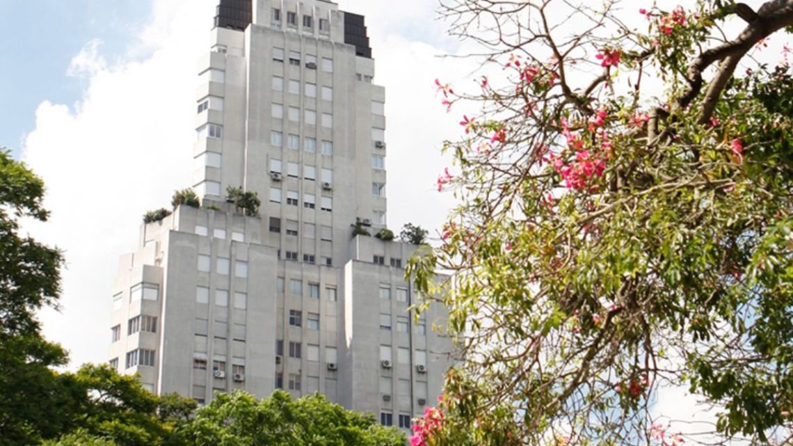 Así es el penthouse de Corina Kavanagh y que hoy está en venta