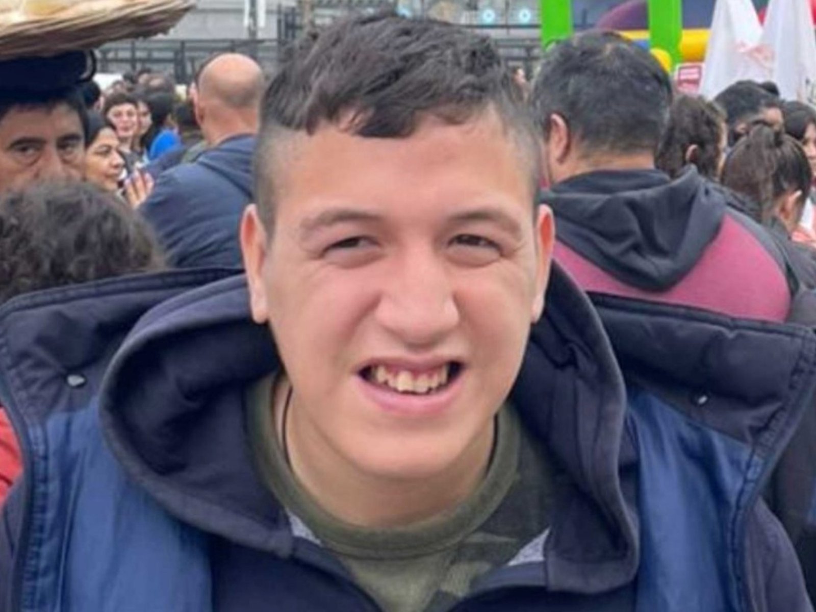 Buscan a un chico de 16 años con discapacidad que salió a pasear su perro y se perdió