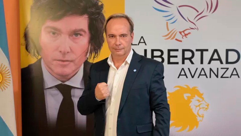 Chaco: Afiliaciones truchas, interna feroz y una causa en la cuerda floja  | Crisis en La Libertad Avanza local