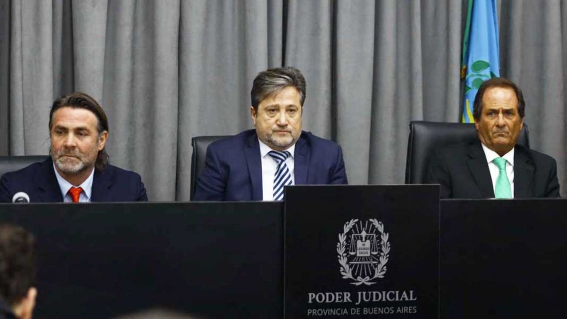 Con un nuevo tribunal y un tenso cruce, se reanudó el juicio por la muerte de Maradona