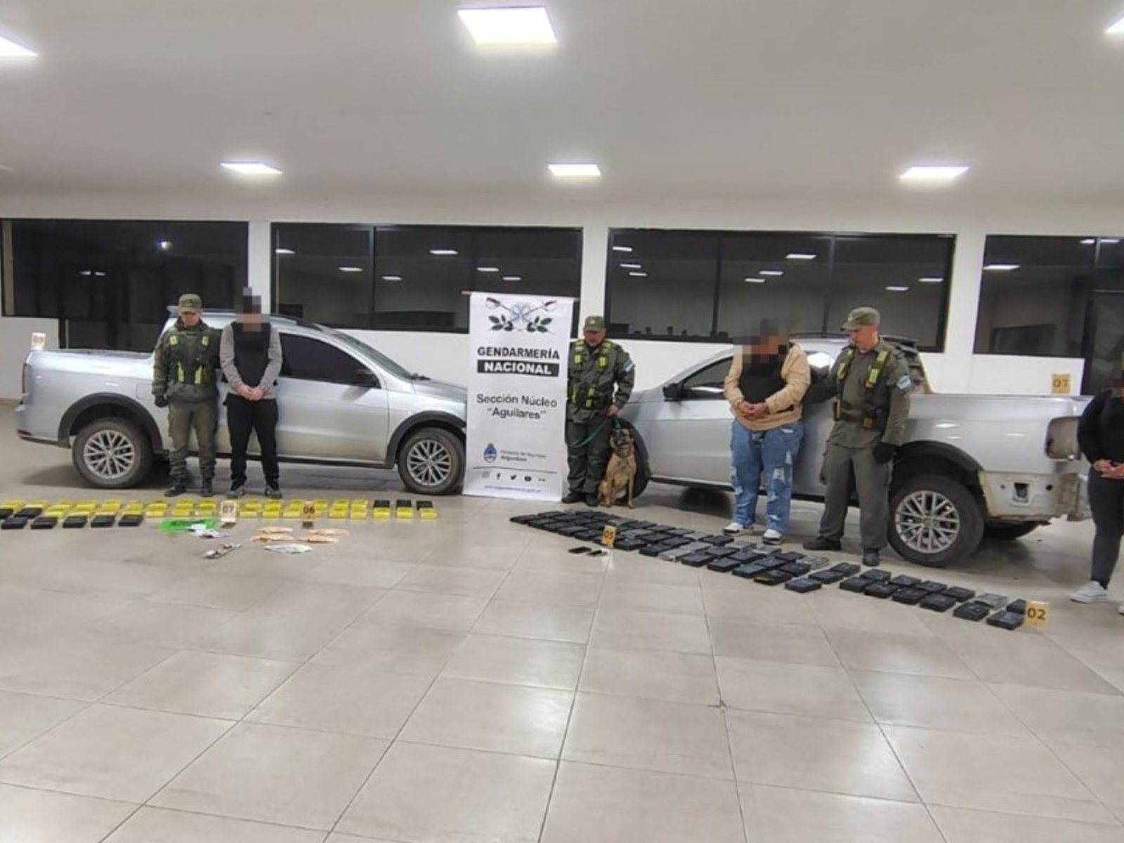 Descubrieron a dos camionetas con más de 100 kilos de cocaína en un operativo en Tucumán