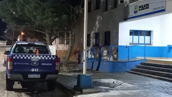 Dos menores fueron embestidos por un conductor ebrio que circulaba en contramano en Puerto Deseado