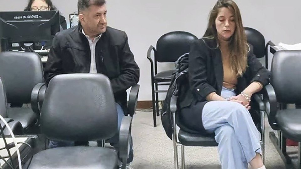 Edgardo Kueider no extraña Argentina: se atrinchera en Paraguay | Elevan a juicio el contrabando de 211.000 dólares y el exsenador seguirá en Asunción