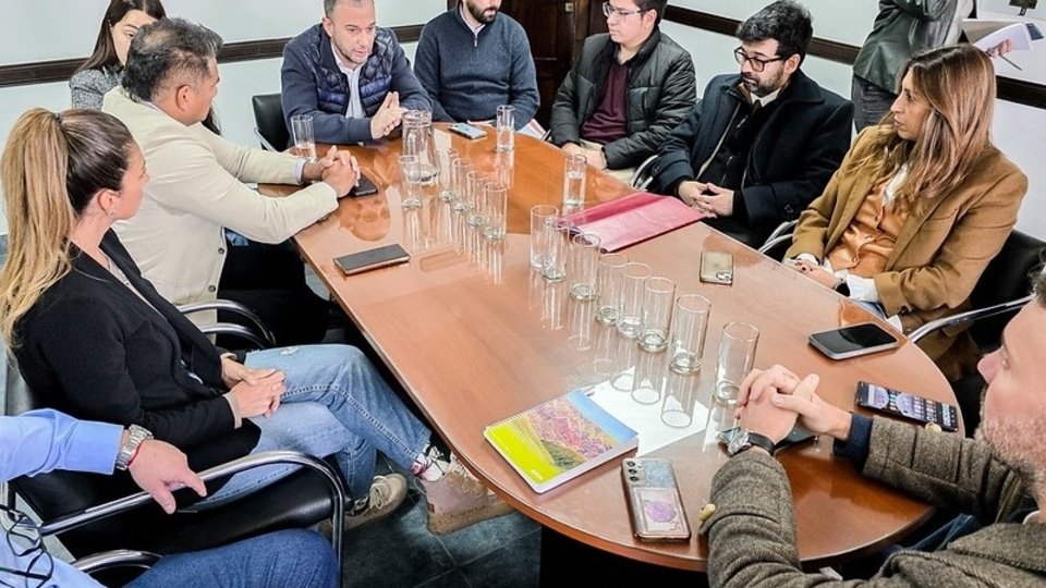 El concejal libertario salteño denunciado por extorsión sexual, a un paso de la expulsión | El escándalo de los audios con su asesora y el mecanismo de retención de haberes