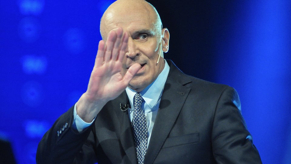 «Ilegal y antidemocrático»: Mayra Mendoza denunció allanamientos por la protesta contra Espert | En el marco de la detención de Alesia Abaigar