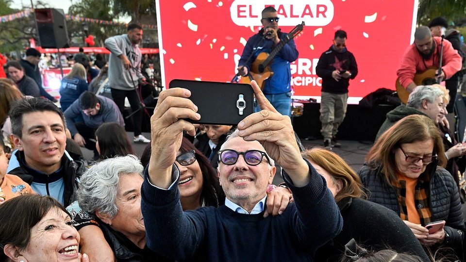 Junto a autoridades del Municipio de Tigre, una multitud celebró el 90° aniversario de El Talar | En la plaza central de la localidad