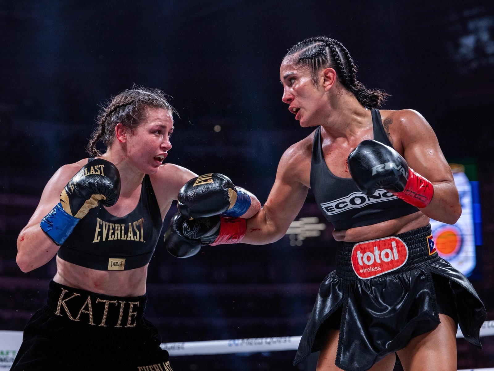 Katie Taylor y Amanda Serrano completan su trilogía en una velada histórica en Nueva York con ocho peleas femeninas