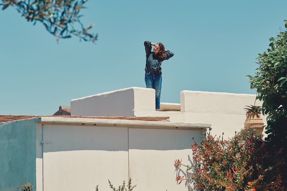La casa en Menorca de Isis-Colombe Combreas, experta en decoración: un paraíso sin electricidad y con agua del pozo | Placeres | S Moda