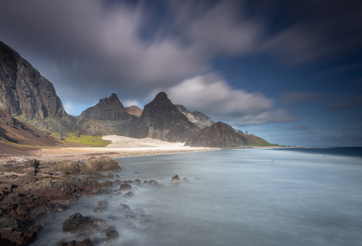 La resurrección natural de Trindade, la recóndita isla brasileña devorada por las cabras | América Futura