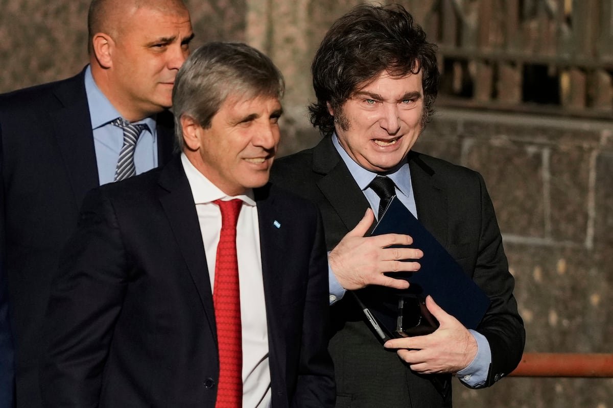 Luis Caputo: El ministro de Economía de Milei denuncia un plan opositor para debilitar al Gobierno y “volver a robar”
