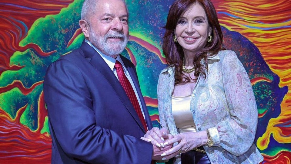 Lula llega a la Argentina y Cristina Kirchner pide permiso para recibirlo en su casa | No tiene prevista una reunión bilateral con Milei