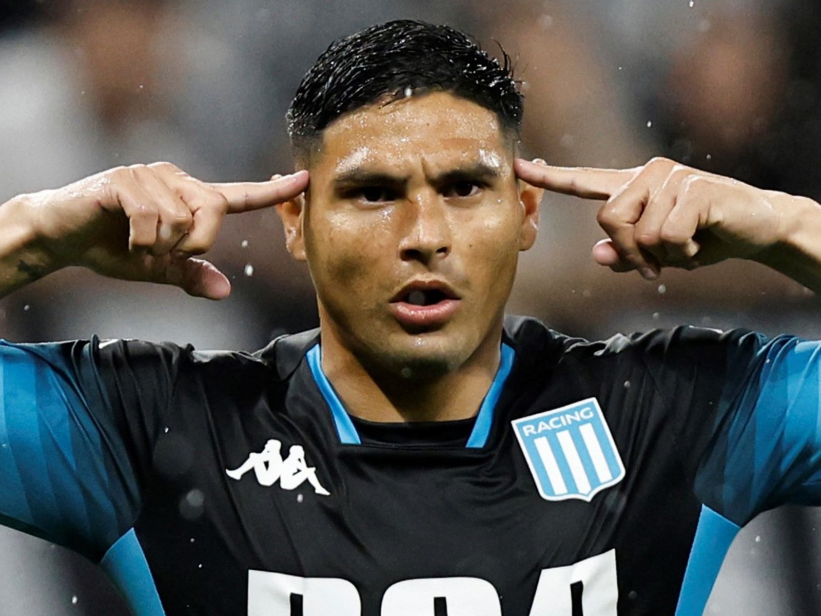 Maximiliano Salas se despidió de Racing y ejecutará una cláusula millonaria para jugar en River