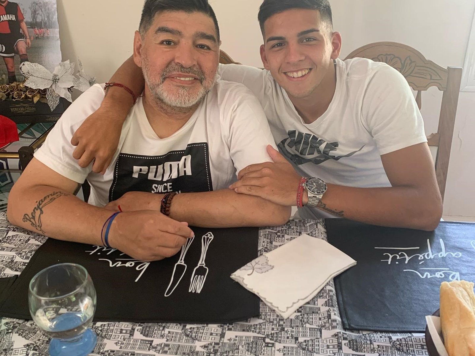 «Me pedía que le sacara el escudo de River a mis videos»