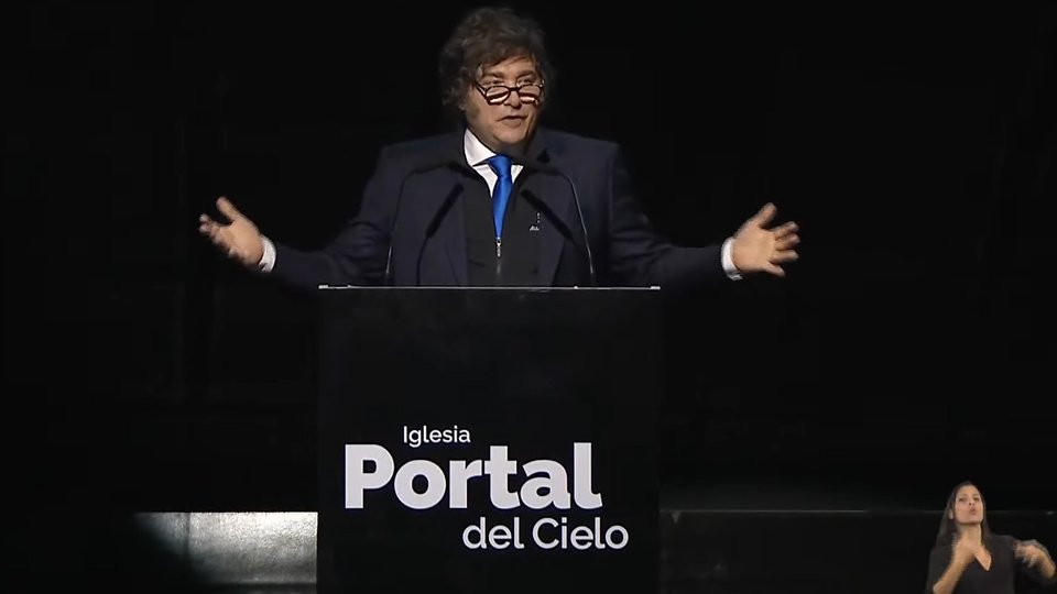 Milei y una prédica cargada de persecución política: «Están empezando a caer presos» | Inauguró un templo evangélico en Chaco