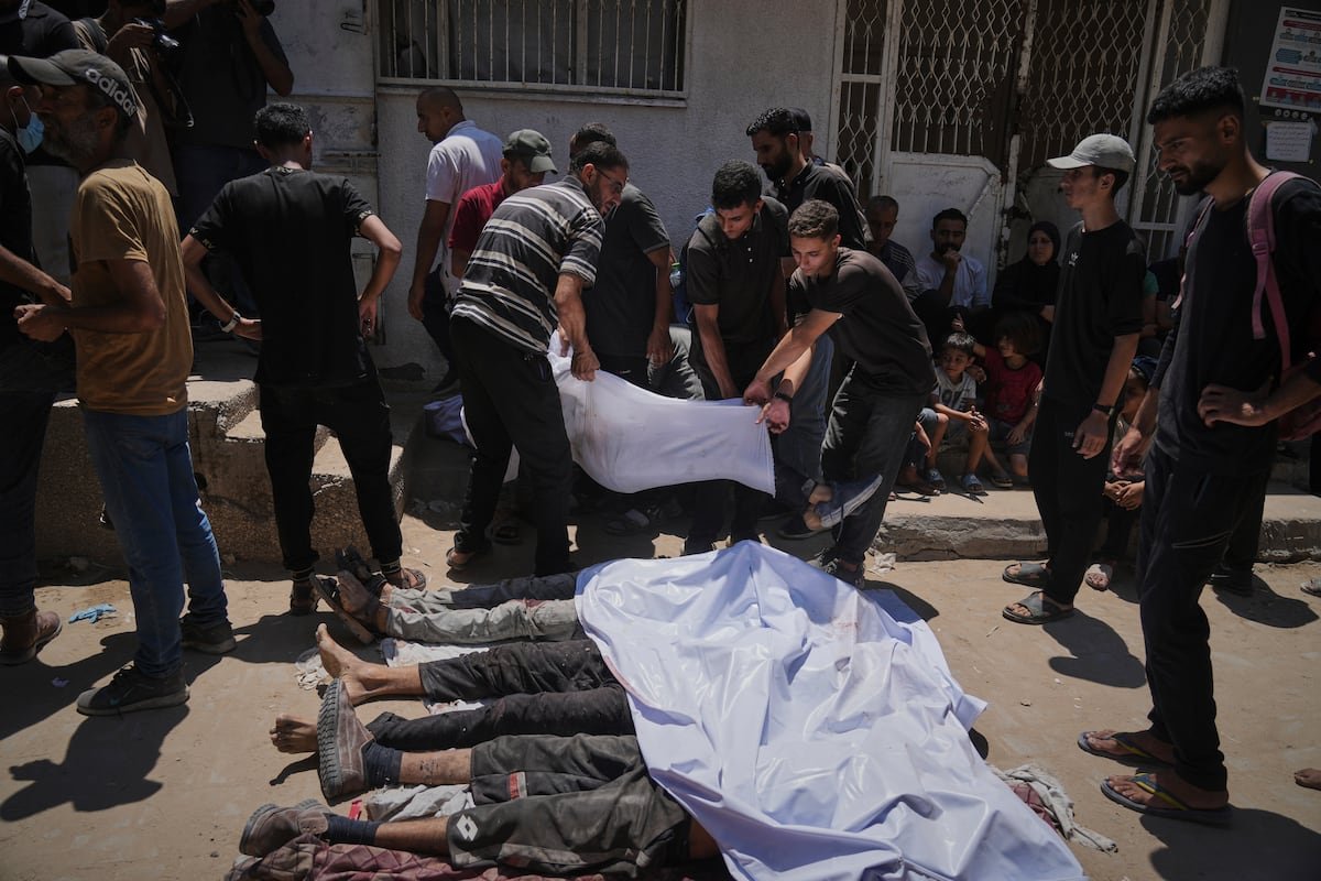 Mueren al menos 73 gazatíes por disparos israelíes en puntos de reparto de comida en medio de un creciente riesgo de hambruna | Internacional