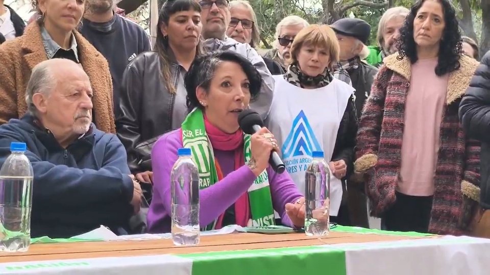 Para Alberto Baños, ser abogada en causas de lesa humanidad es motivo de despido | Denuncian un caso de persecución contra Flavia Fernández Brozzi