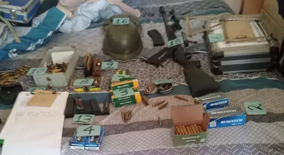 Puerto Deseado: Ataque a una vivienda derivó en allanamientos y el hallazgo de un arsenal